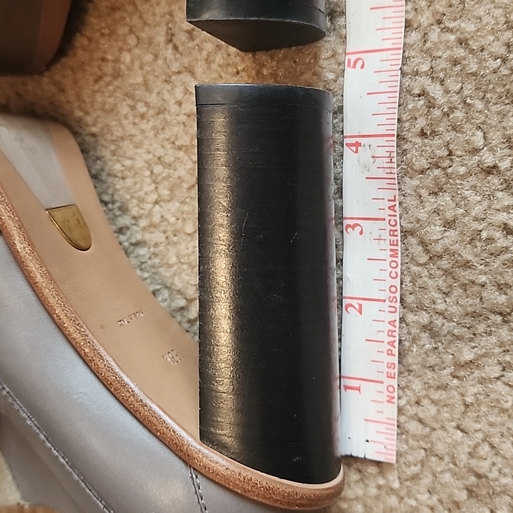 Chloe Leather Pumps - Picture 11 of 16